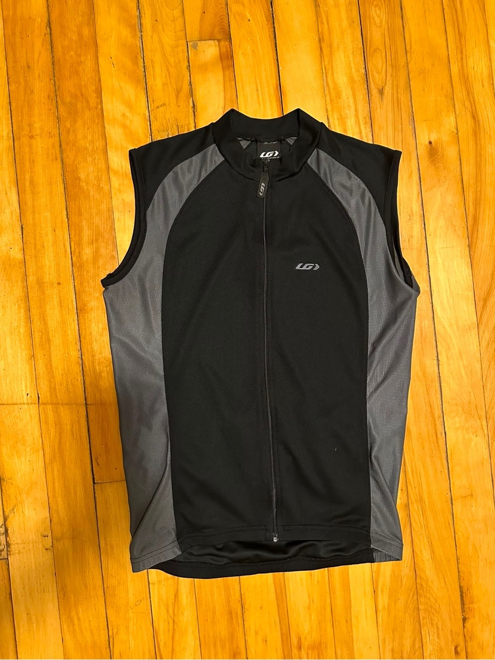 Louis Garneau Men's Black & Gray Sleeveless Cycling Vest